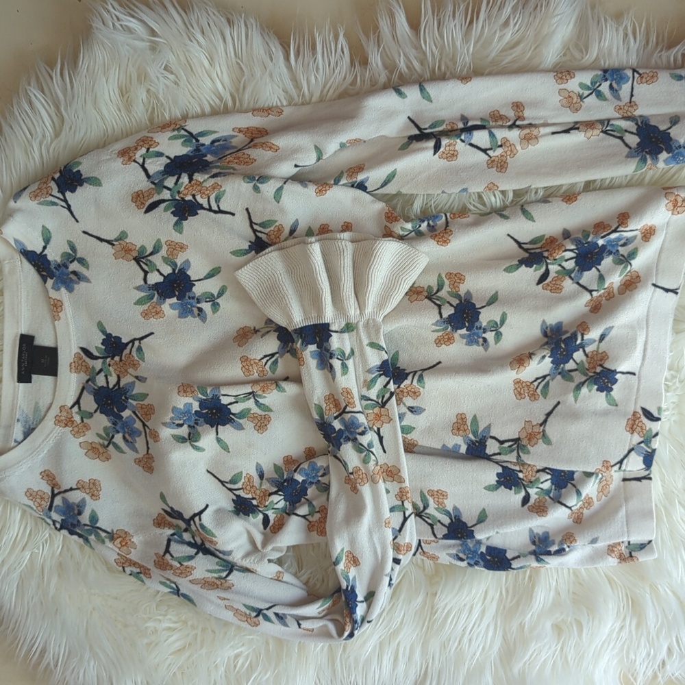Ann Taylor Floral Ruffle Sleeve Top